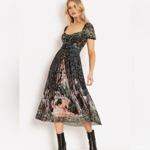 Blackmilk Mesh Midimaxi  XL - Nielsens Sleeping Beauty